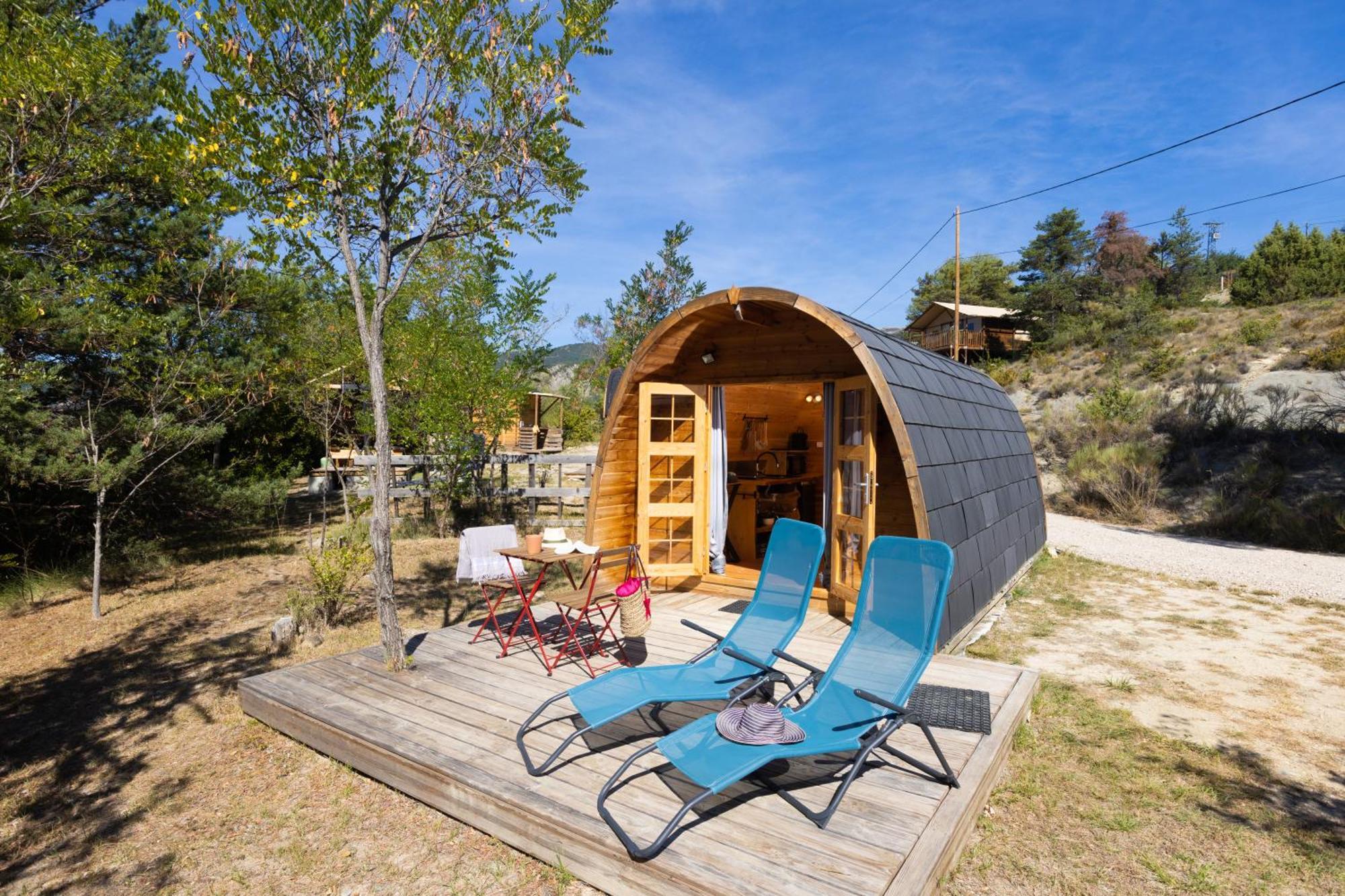 Camping Les Hauts De Rosans Exterior photo